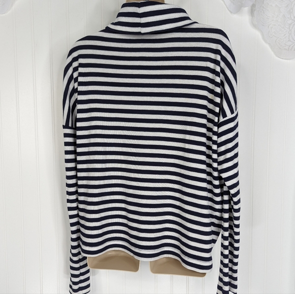 GAP Waffle Knit Striped Cowl Neck Thermal Top Sz L - Picture 8 of 14